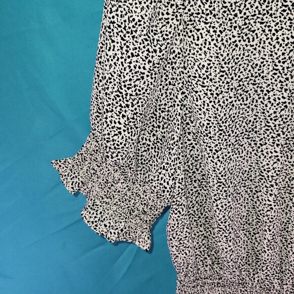 Sienna Sky Ruffle Sleeve Smocked Waist Blouse Size S 100% Polyester - Picture 8 of 10